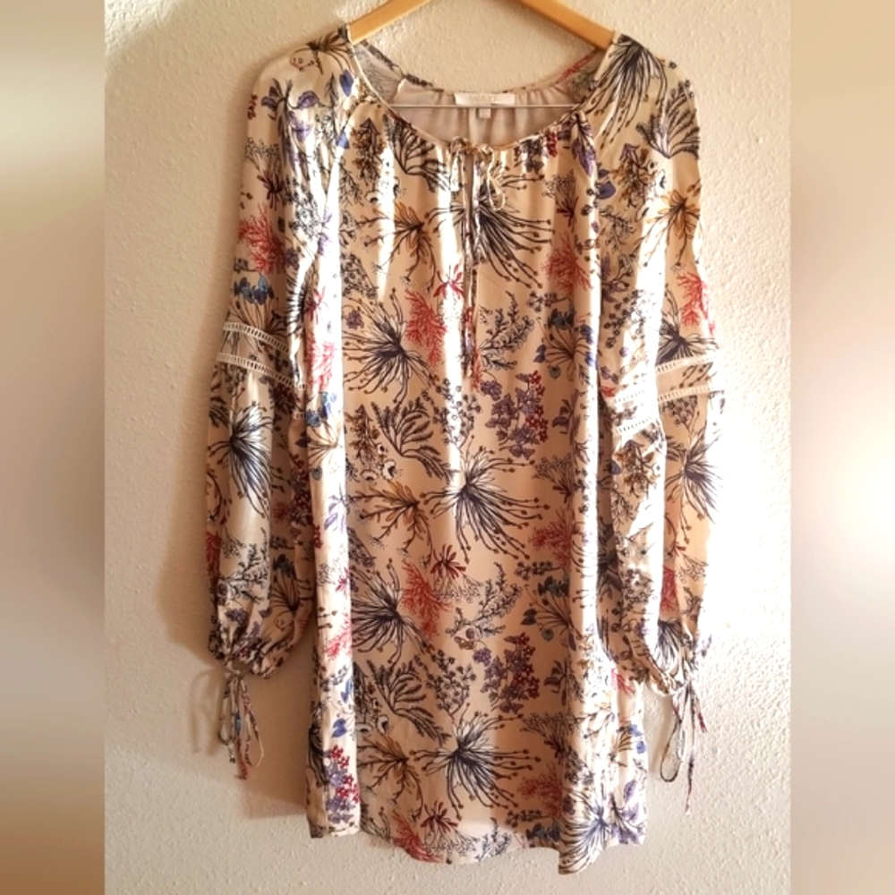 Wayf floral long sleeve dress size medium